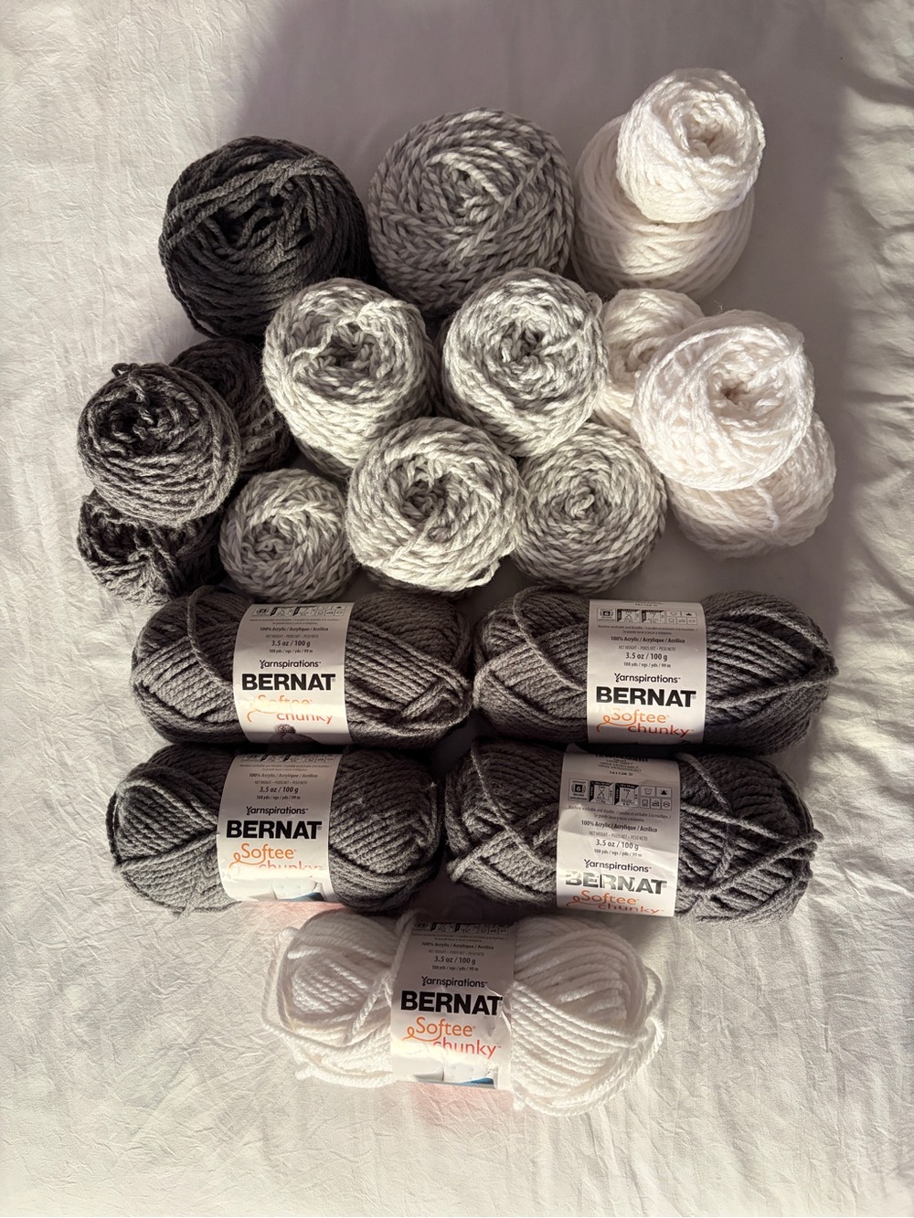 Yarn Lot - Bernat Softee Chunky Yarn Bundle - Gray & White - 1.3kg (13 Skeins)
